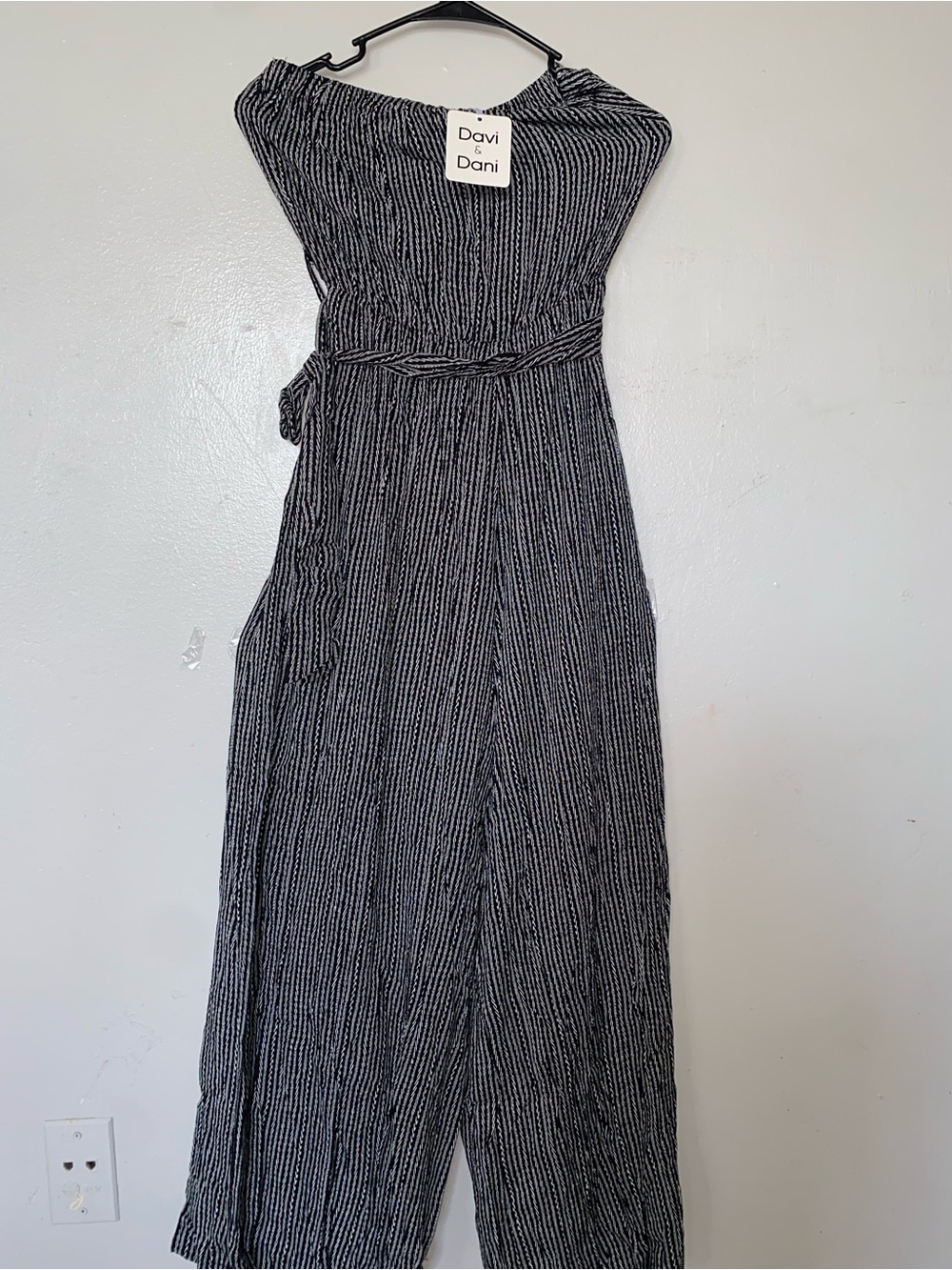 DAVI & DANI Black and White Strapless Jumpsuit Dress